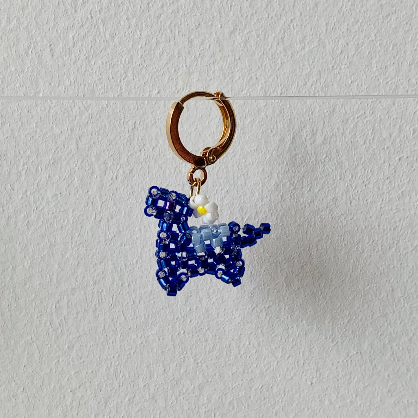 Hiiri x Magical Bodies Boucle d’oreille Dino (à l’unité)